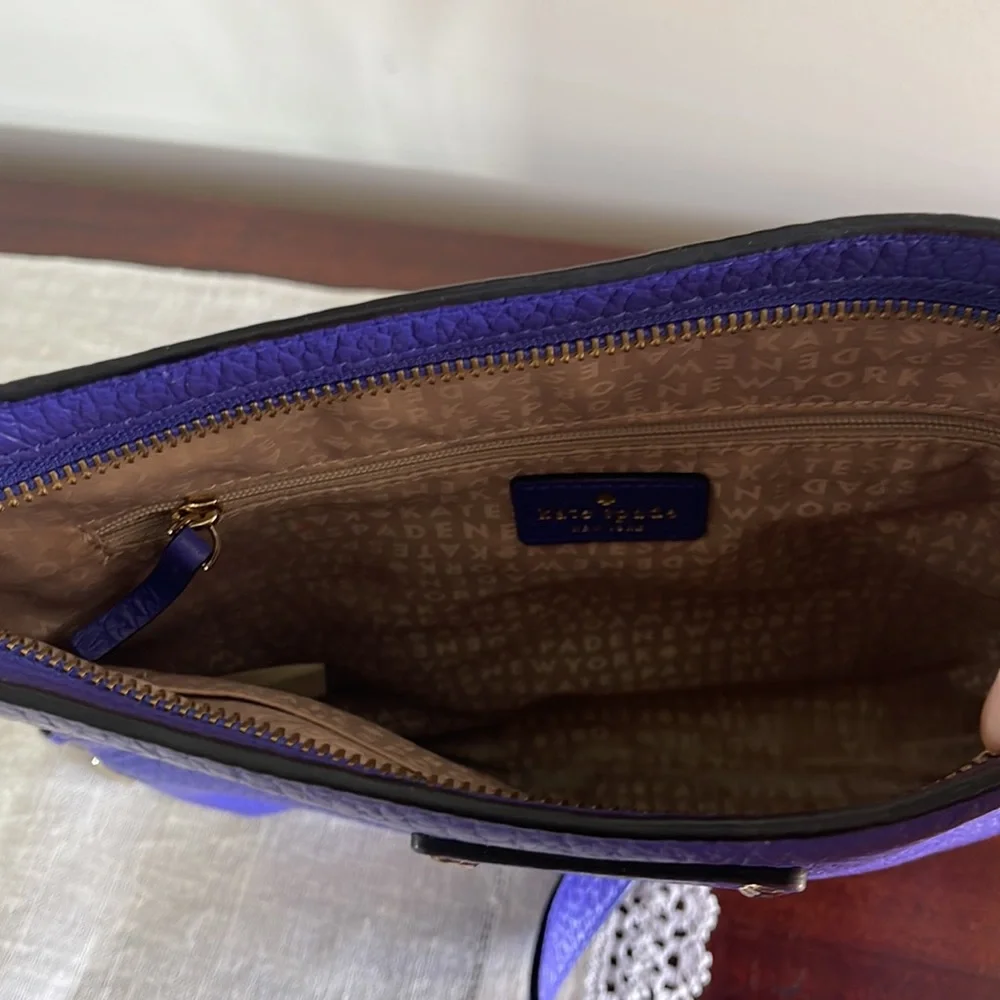 Kate Spade Crossbody - Picture 3 of 5